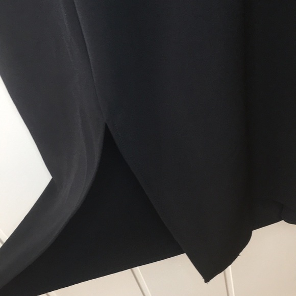 Oak + Fort Classic Black Maxi Dress. 100% polyester - Picture 6 of 9